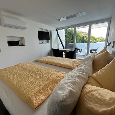Gaestehaus Sommertal Mit Pool Im Garten, Eigener Parkplatz, 800M Zum Bodensee, 300M Zur Altstadt Меерсбург Экстерьер фото