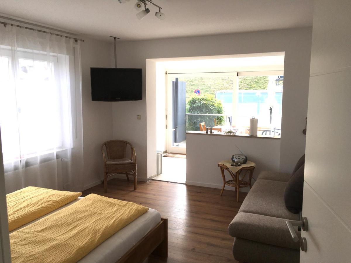 Gaestehaus Sommertal Mit Pool Im Garten, Eigener Parkplatz, 800M Zum Bodensee, 300M Zur Altstadt Меерсбург Экстерьер фото