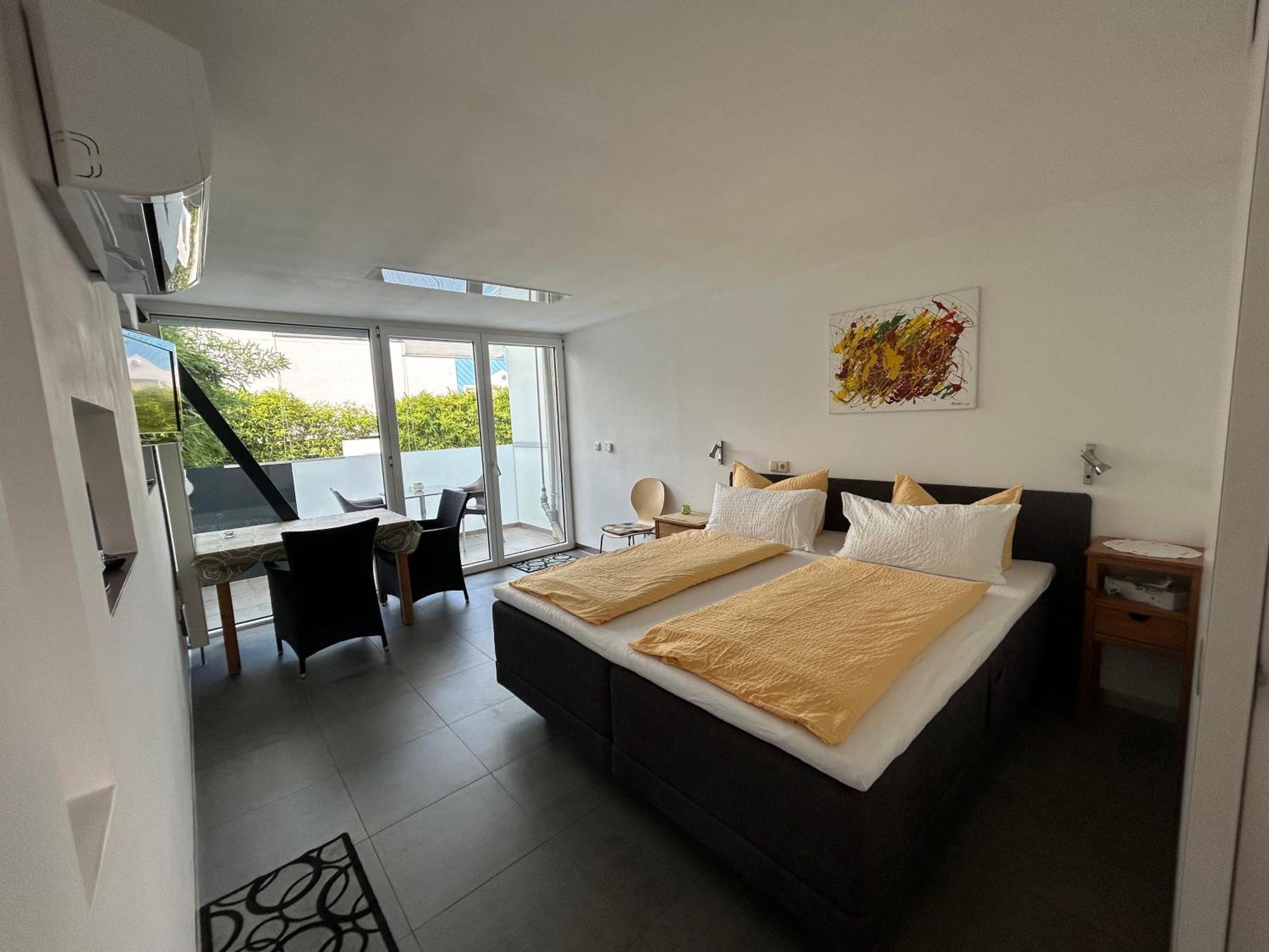 Gaestehaus Sommertal Mit Pool Im Garten, Eigener Parkplatz, 800M Zum Bodensee, 300M Zur Altstadt Меерсбург Экстерьер фото